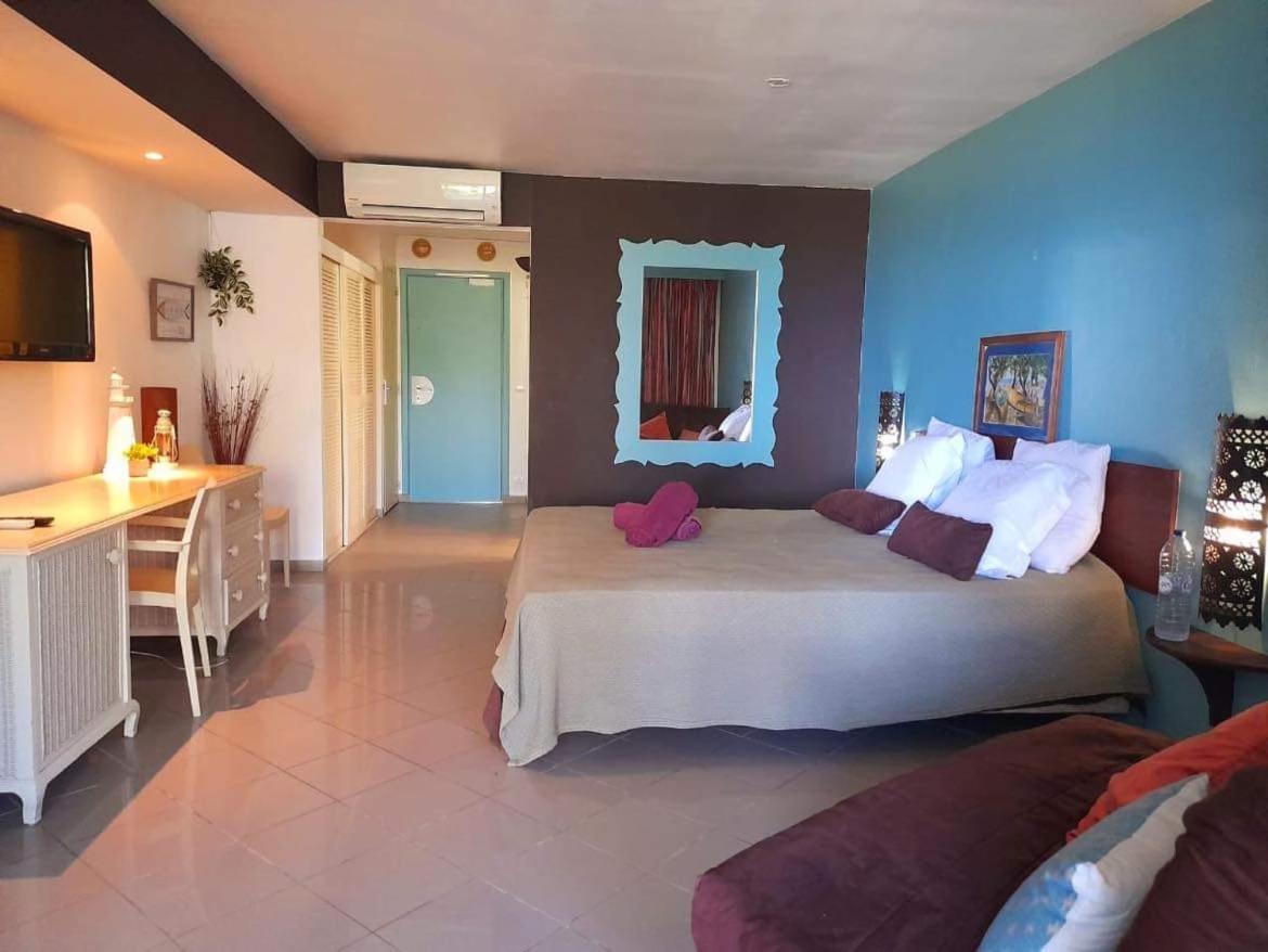 Ilet Bleu Studio Cosy Rdc Vue Mer Et Jardin - Acces Direct Plage Le Gosier  Eksteriør bilde
